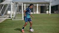 Ungkapan Perasaan Ezra Walian Setelah Kembali ke Persib